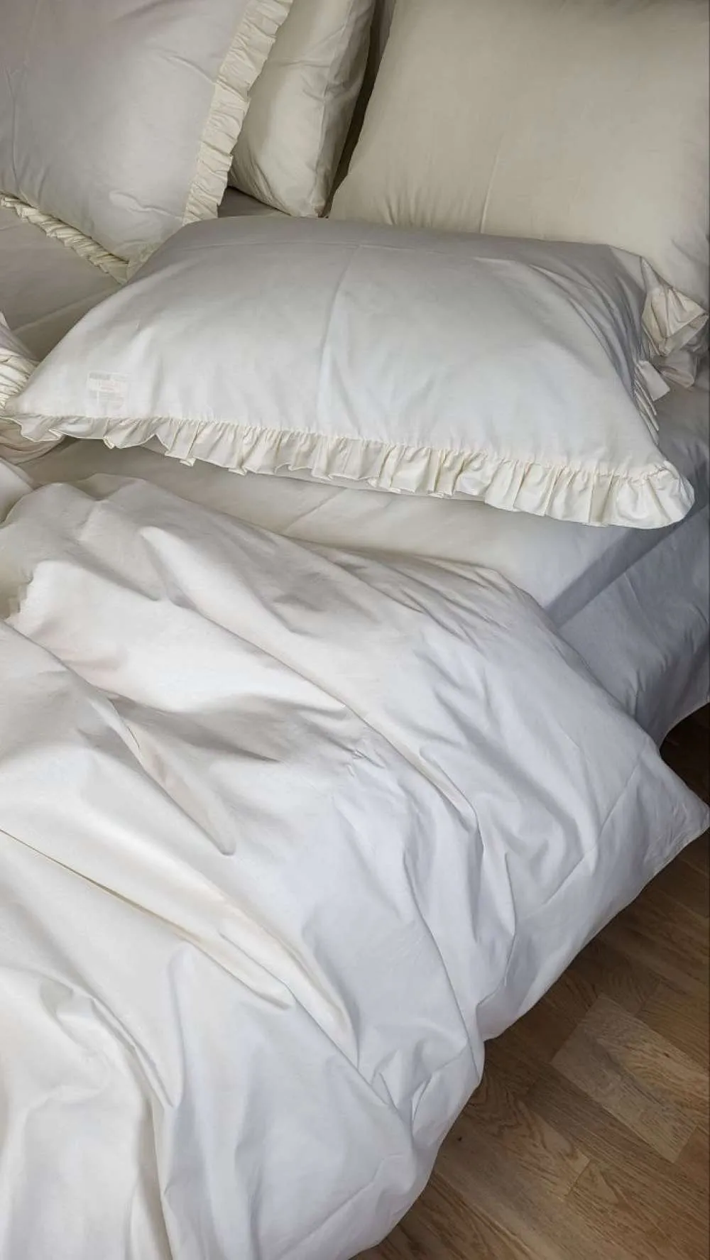 Элитное постельное белье SOLO №S101, cotton с рюшей (6)